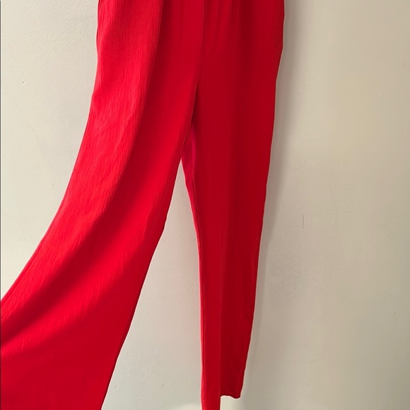 Elegant Red Button-Down Dress - Picture 3 of 5